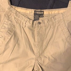 Men’s Mountain Khaki pants